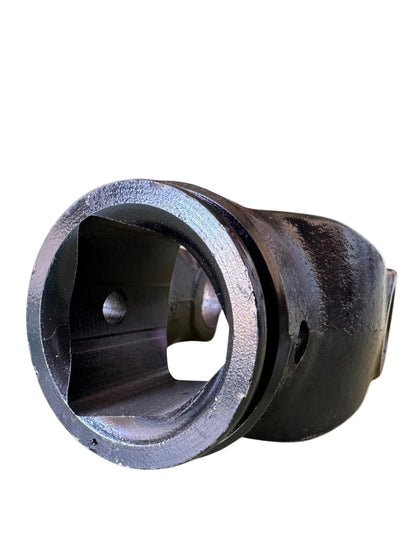 Furcă Cardan 27x82 - Țeavă Triunghi 45 mm